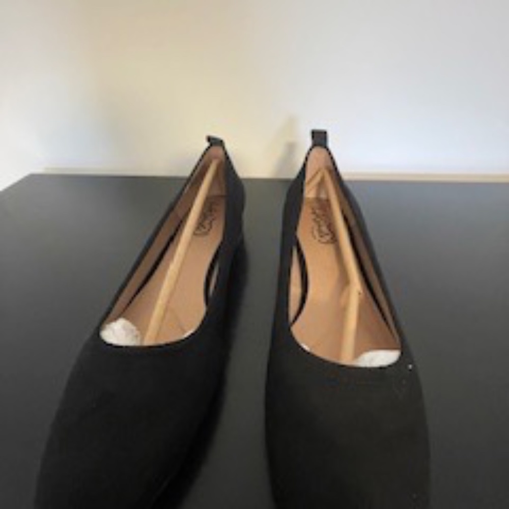 LifeStride Cameo Flat 8.5M - Black Microsuede New In Box!